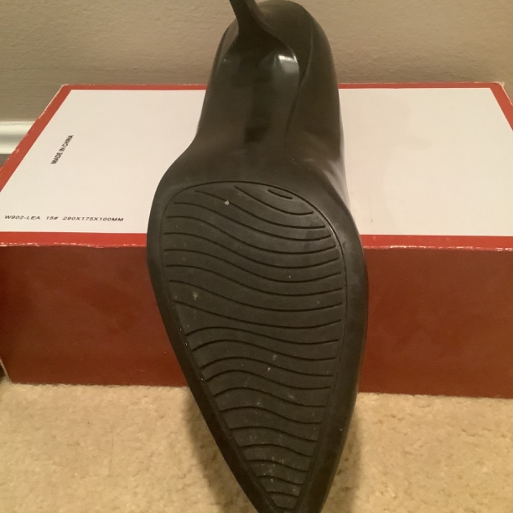 Maripe black pointed toe heel - Picture 2 of 3